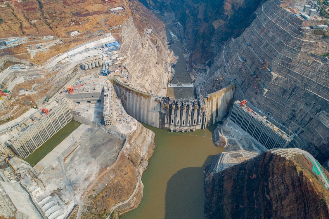 白鹤滩水电站工程建设鸟瞰图